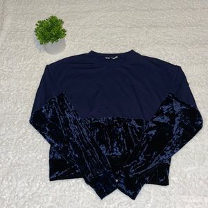 🎈Chloe & Katie Navy Blue Velvet Crop Sweatshirt